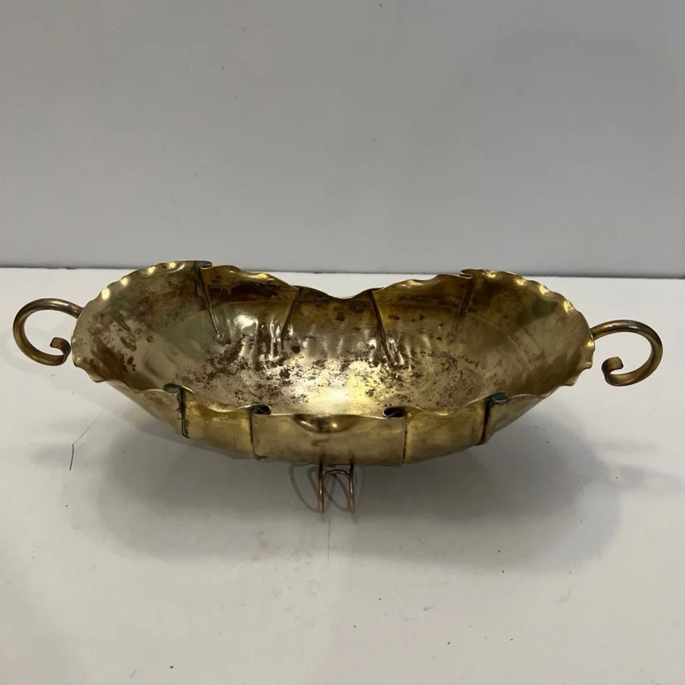 Vintage Hammered Scalloped Brass Bowl